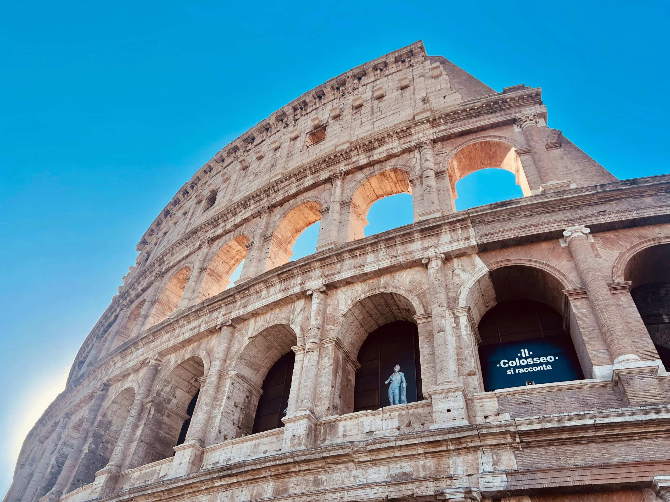 Colosseum Outside